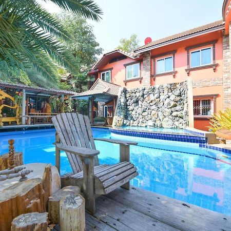 Oyo 549 Maesri Resort Pattaya Ngoại thất bức ảnh