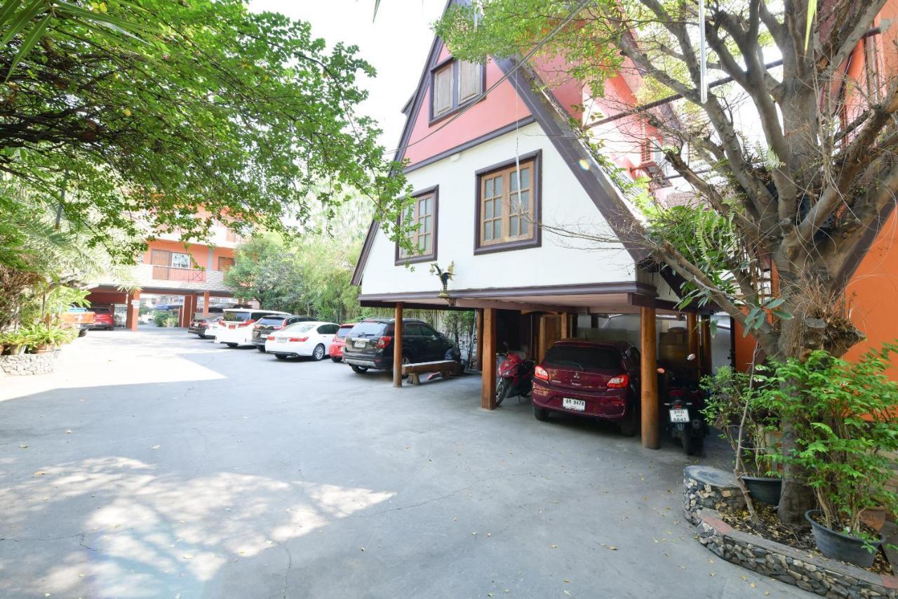 Oyo 549 Maesri Resort Pattaya Ngoại thất bức ảnh