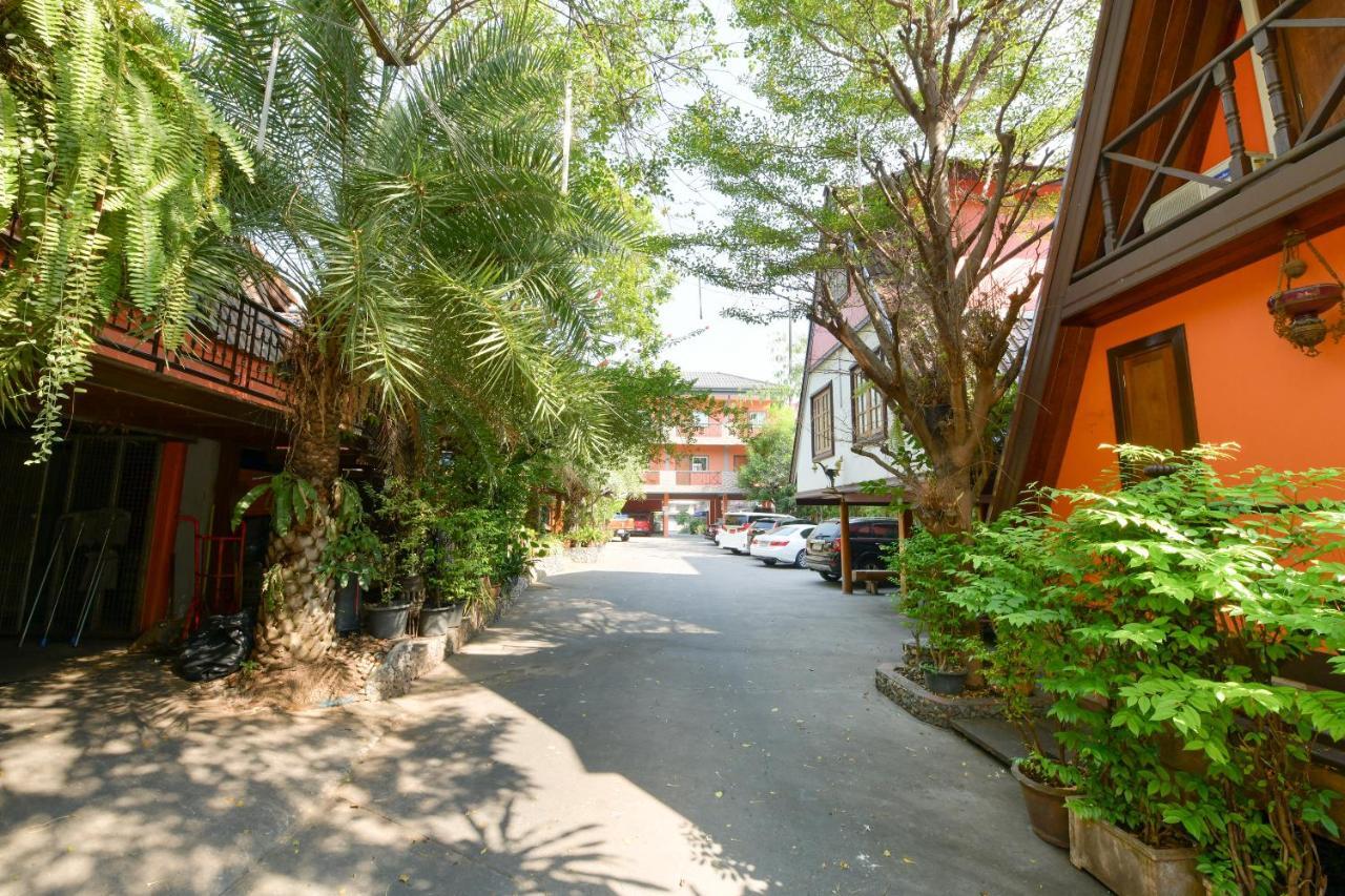 Oyo 549 Maesri Resort Pattaya Ngoại thất bức ảnh